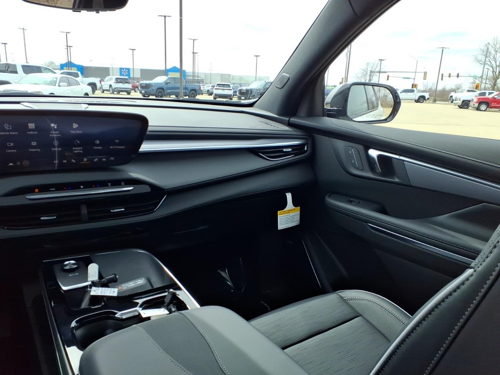 Buick Enclave Vehicle Full-screen Gallery Image 5