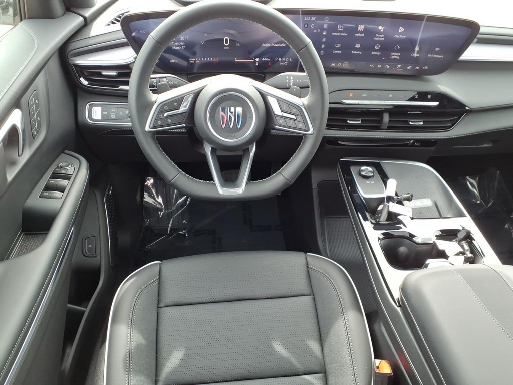 Buick Enclave Vehicle Full-screen Gallery Image 7