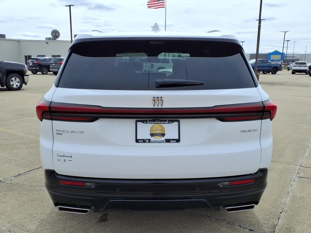 Buick Enclave Vehicle Full-screen Gallery Image 20