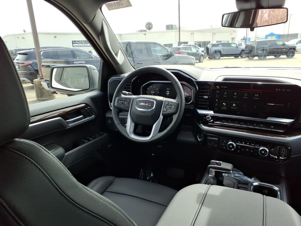 GMC Sierra 1500 Vehicle Full-screen Gallery Image 6