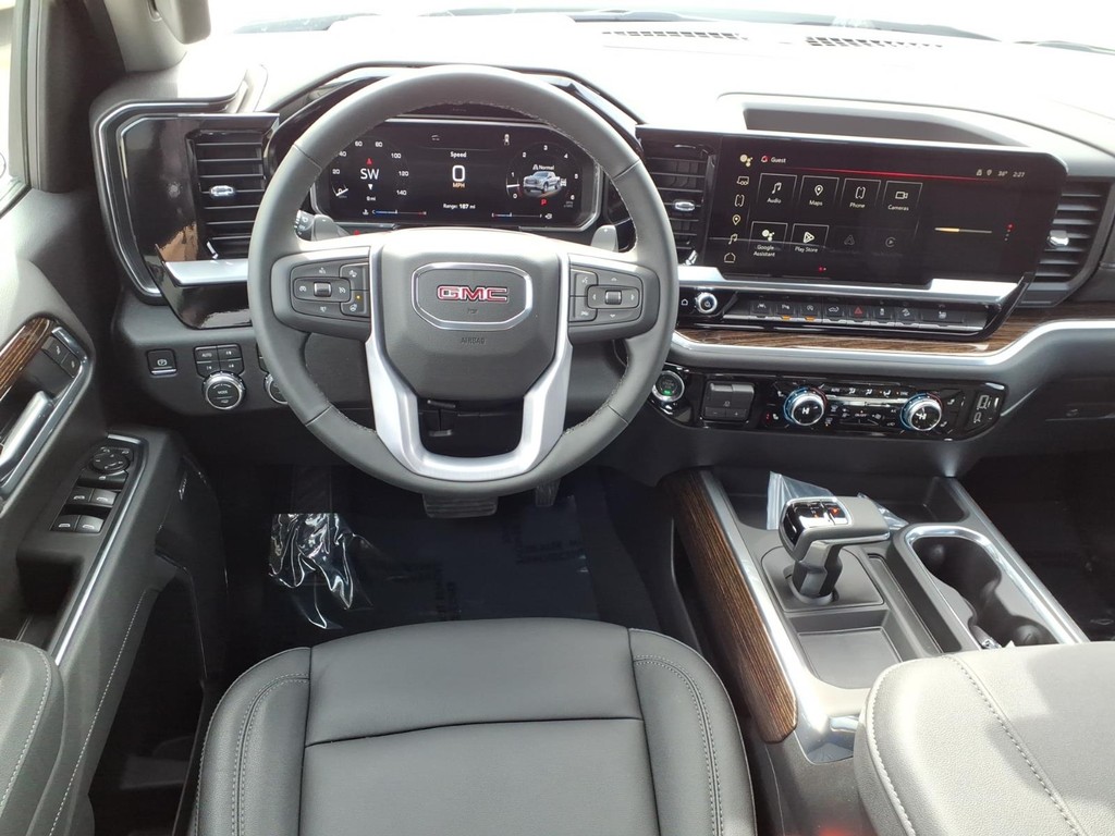 GMC Sierra 1500 Vehicle Full-screen Gallery Image 7