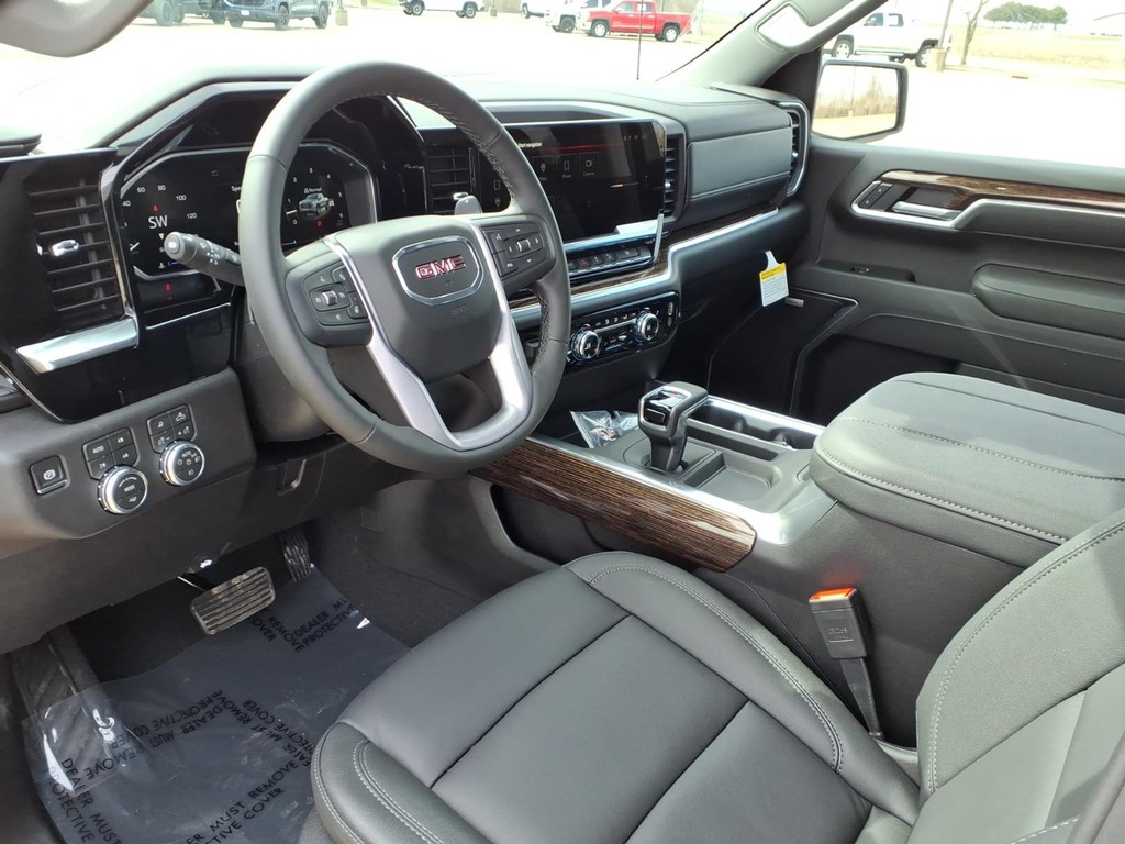 GMC Sierra 1500 Vehicle Full-screen Gallery Image 17