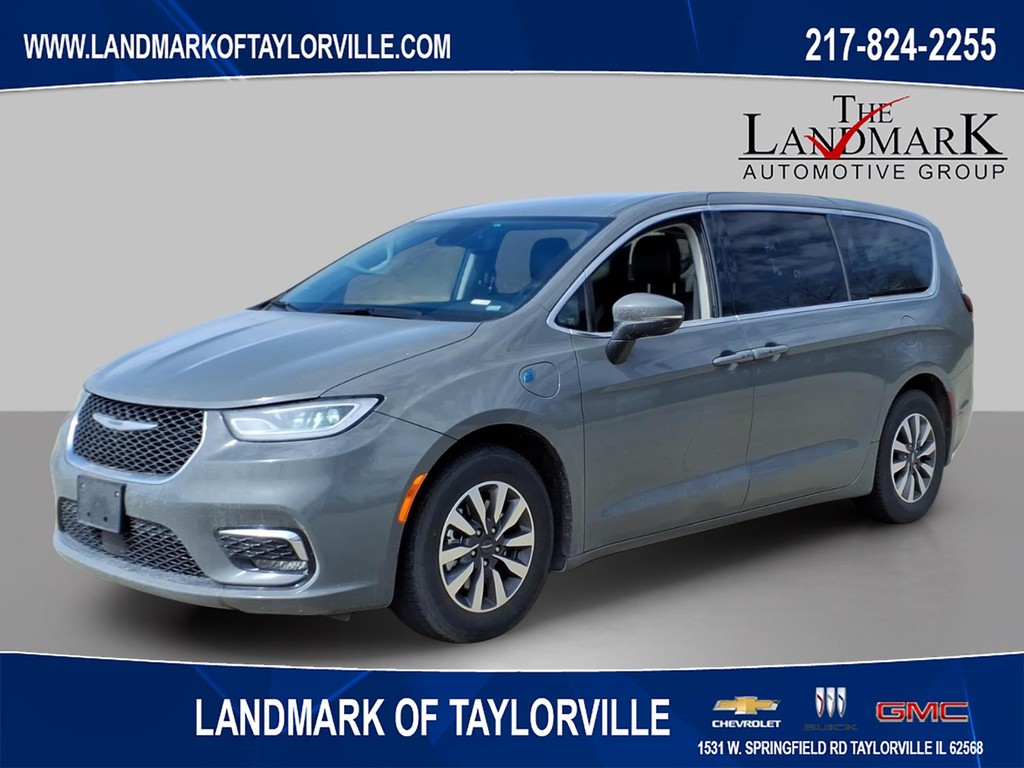 Chrysler Pacifica Vehicle Full-screen Gallery Image 01