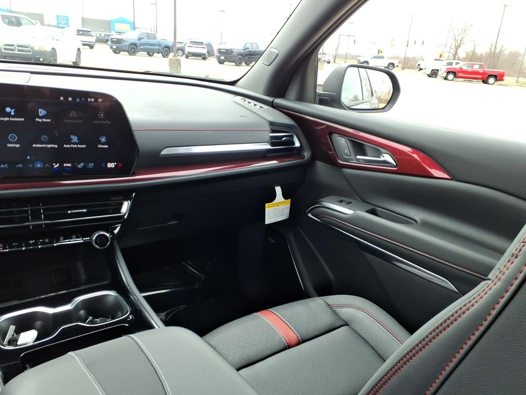 Chevrolet Traverse Vehicle Full-screen Gallery Image 5