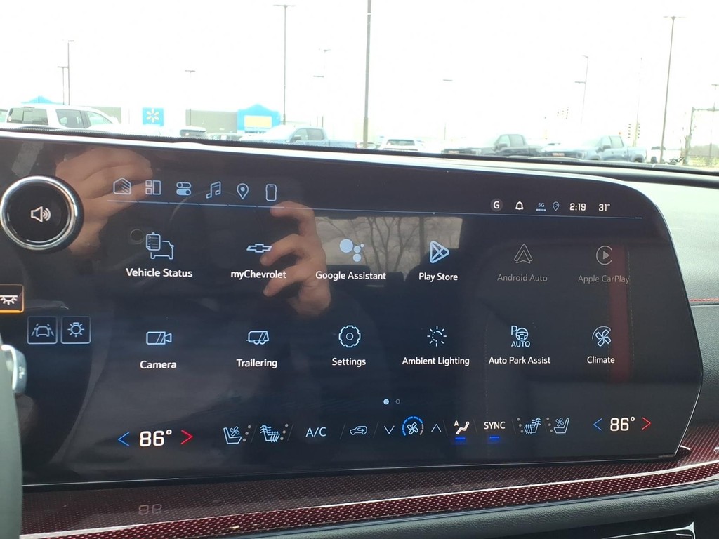 Chevrolet Traverse Vehicle Full-screen Gallery Image 8