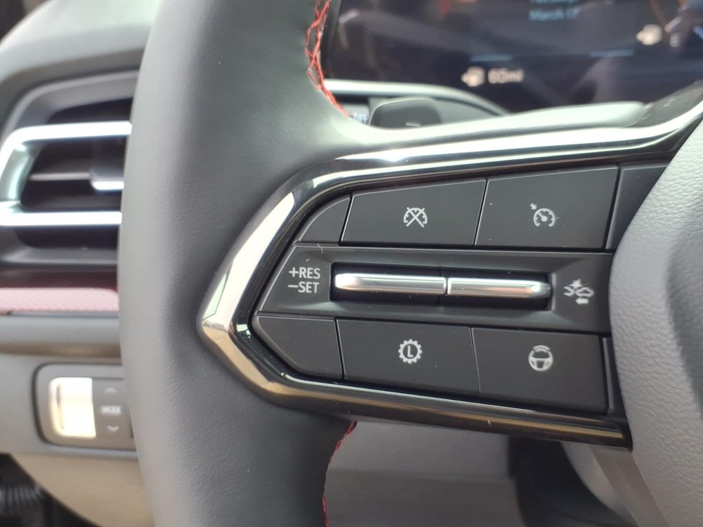 Chevrolet Traverse Vehicle Full-screen Gallery Image 11