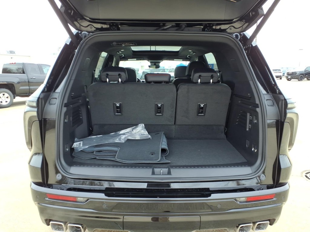 Chevrolet Traverse Vehicle Full-screen Gallery Image 19