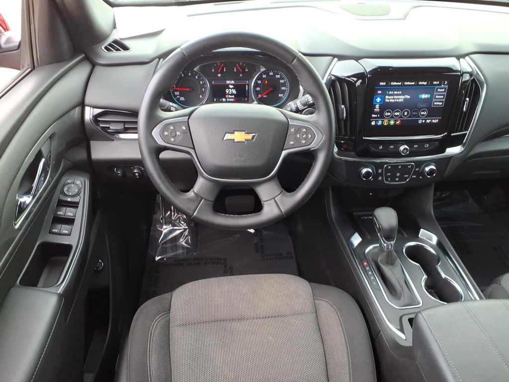 Chevrolet Traverse Vehicle Full-screen Gallery Image 7