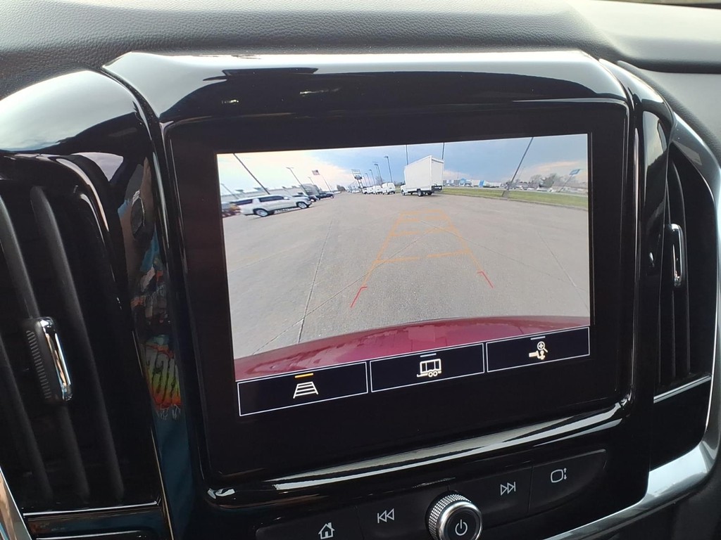 Chevrolet Traverse Vehicle Full-screen Gallery Image 9