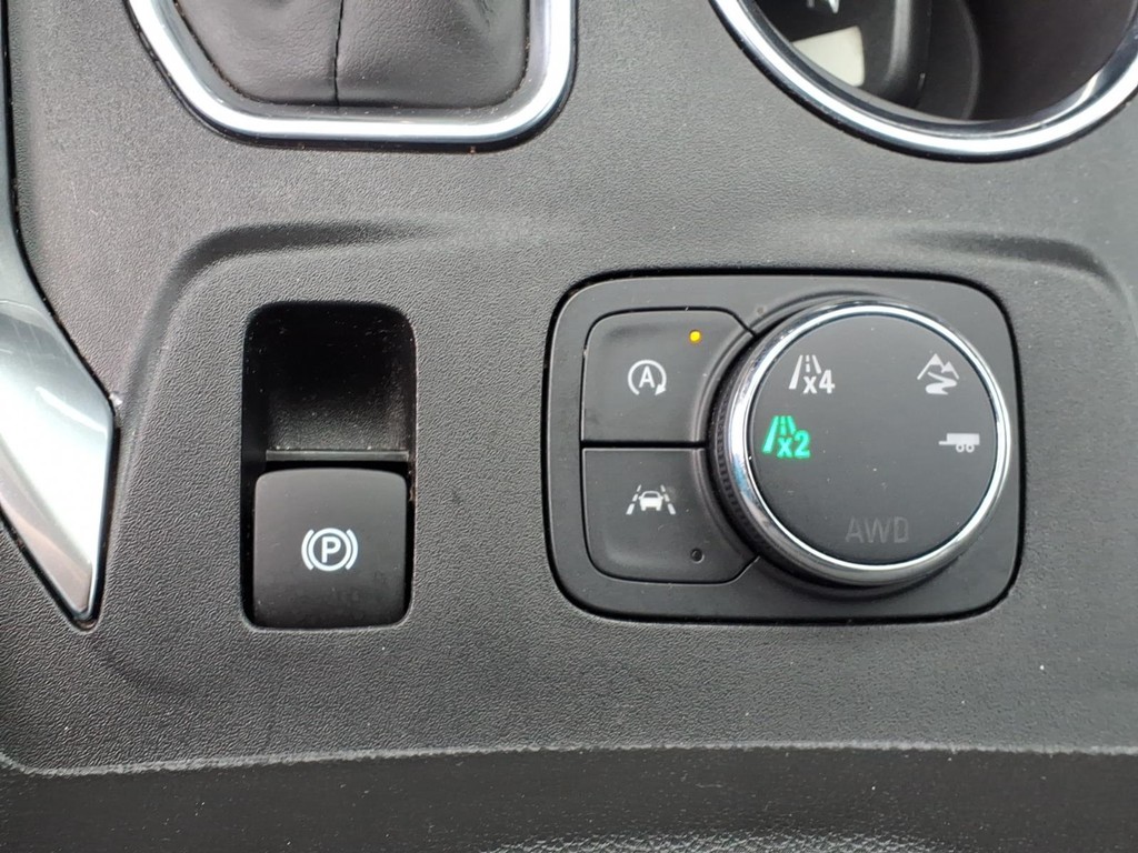 Chevrolet Traverse Vehicle Full-screen Gallery Image 12