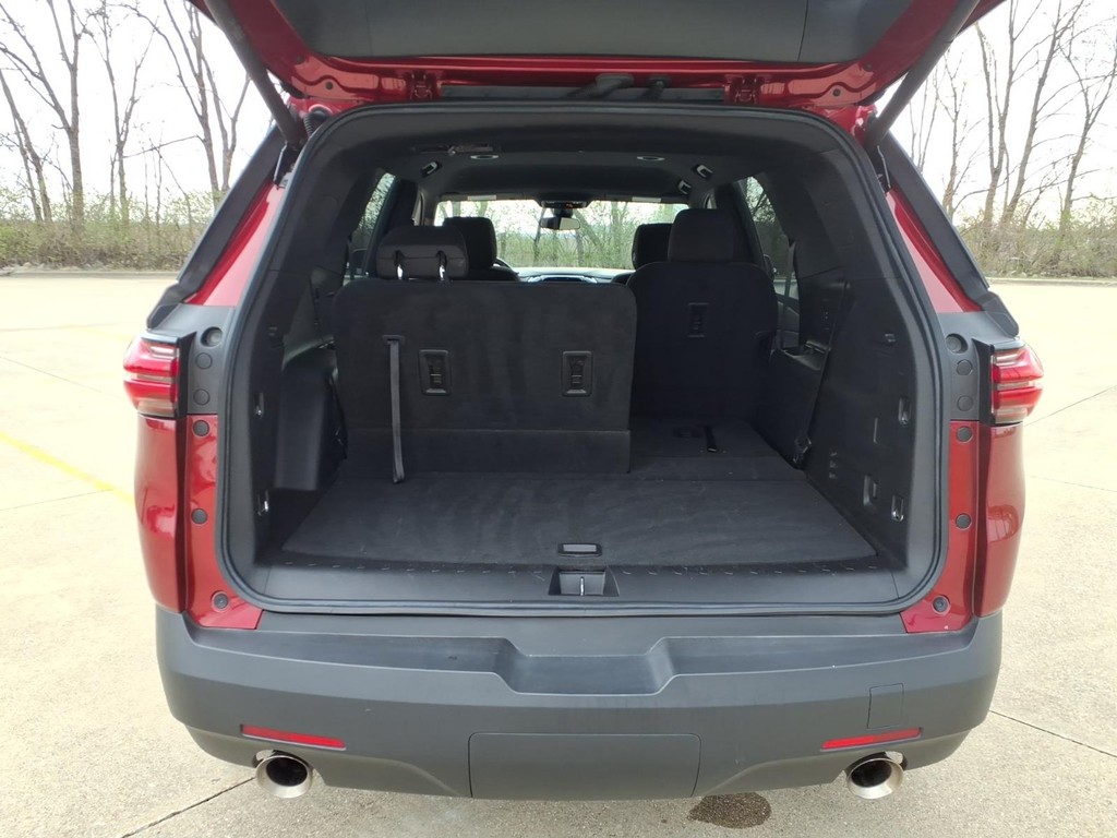 Chevrolet Traverse Vehicle Full-screen Gallery Image 21