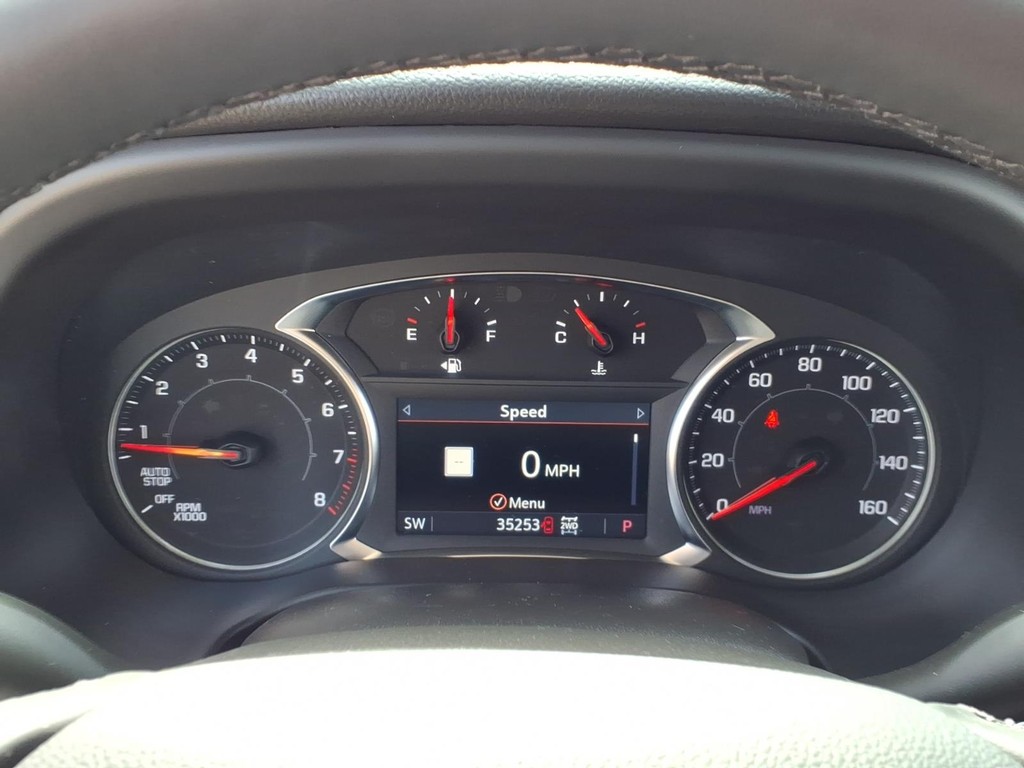 GMC Acadia Vehicle Full-screen Gallery Image 14