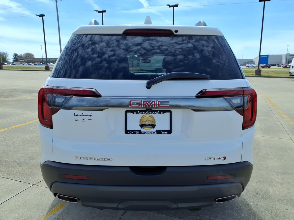 GMC Acadia Vehicle Full-screen Gallery Image 20