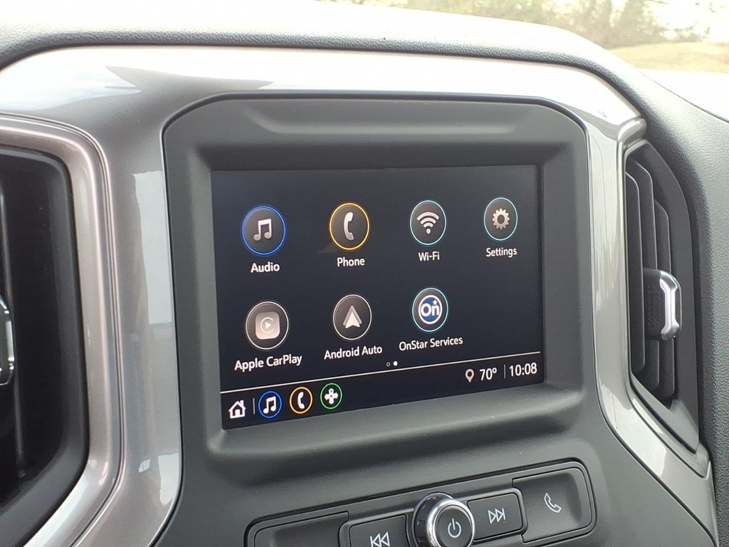 Chevrolet Silverado 1500 Vehicle Full-screen Gallery Image 4