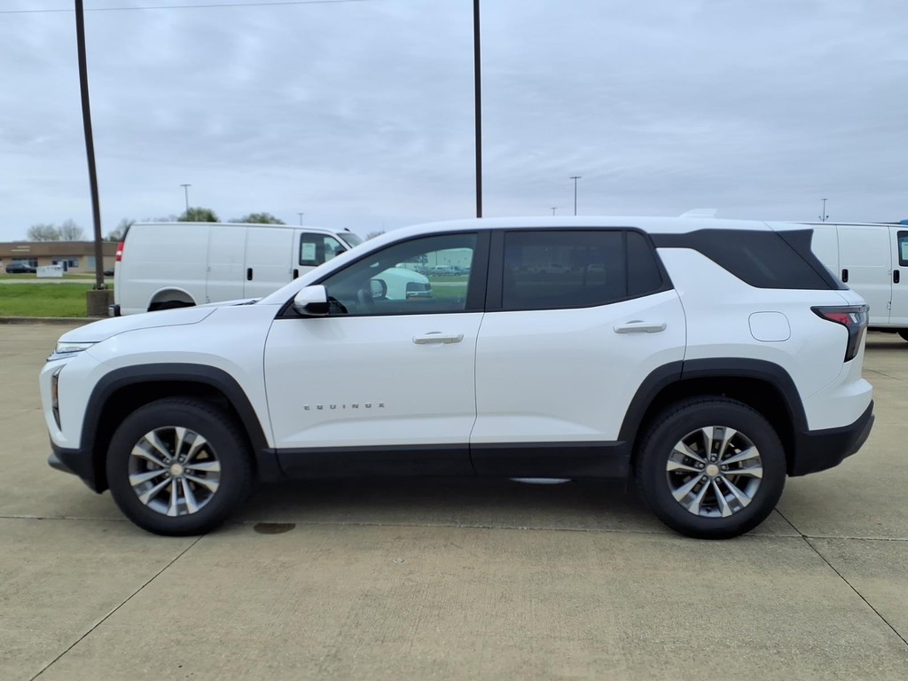Chevrolet Equinox Vehicle Full-screen Gallery Image 02