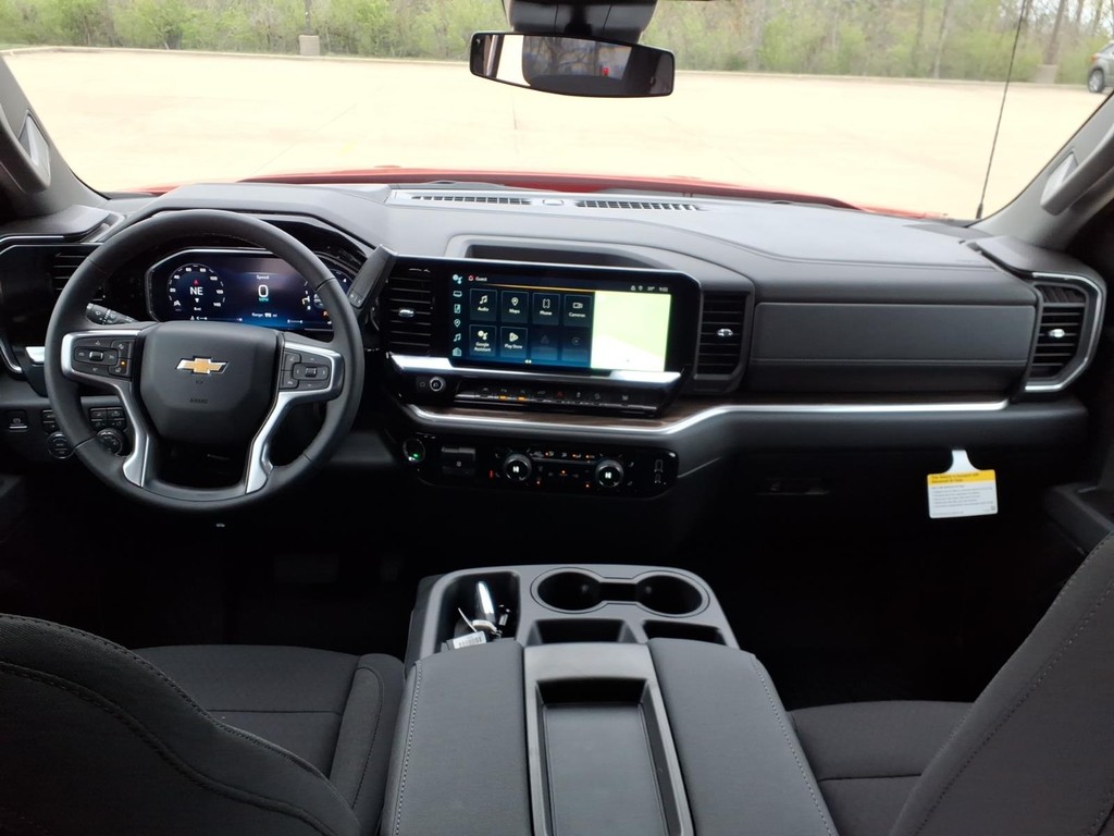 Chevrolet Silverado 1500 Vehicle Full-screen Gallery Image 4
