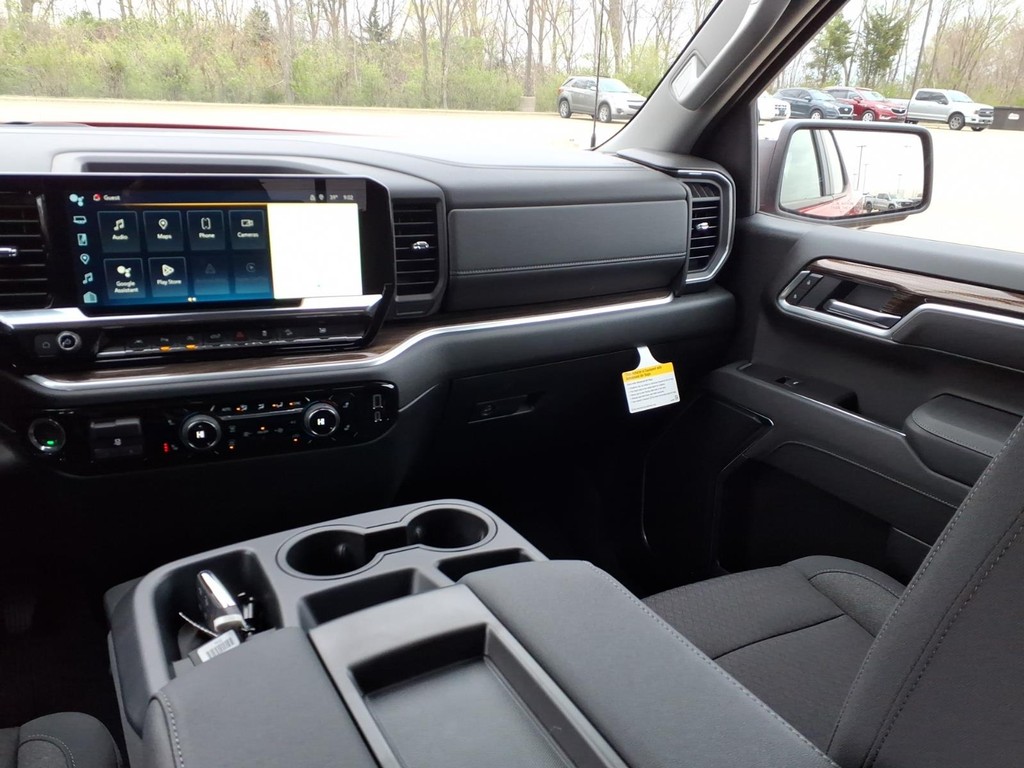 Chevrolet Silverado 1500 Vehicle Full-screen Gallery Image 5