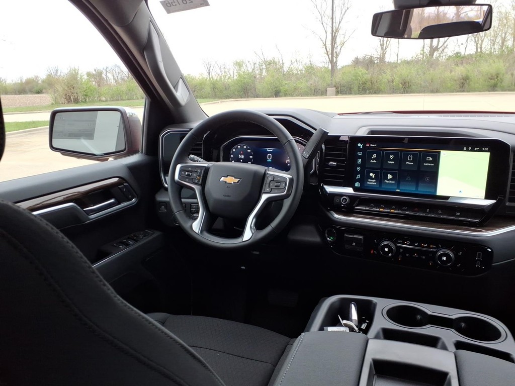 Chevrolet Silverado 1500 Vehicle Full-screen Gallery Image 6