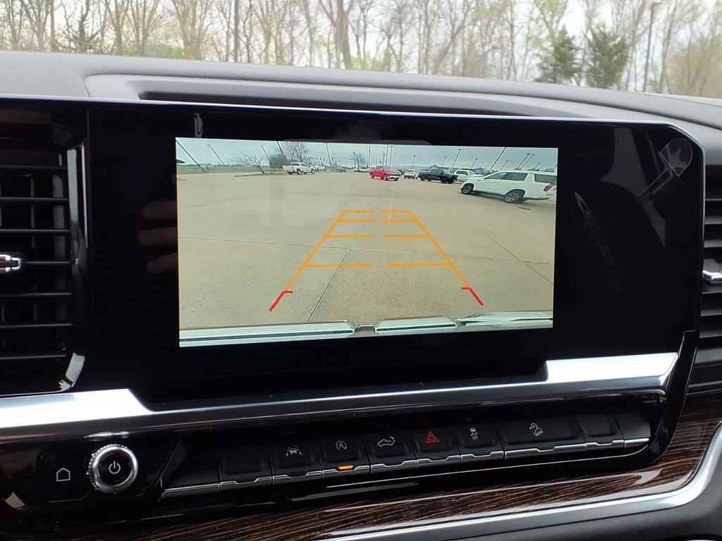 GMC Sierra 1500 Vehicle Full-screen Gallery Image 9