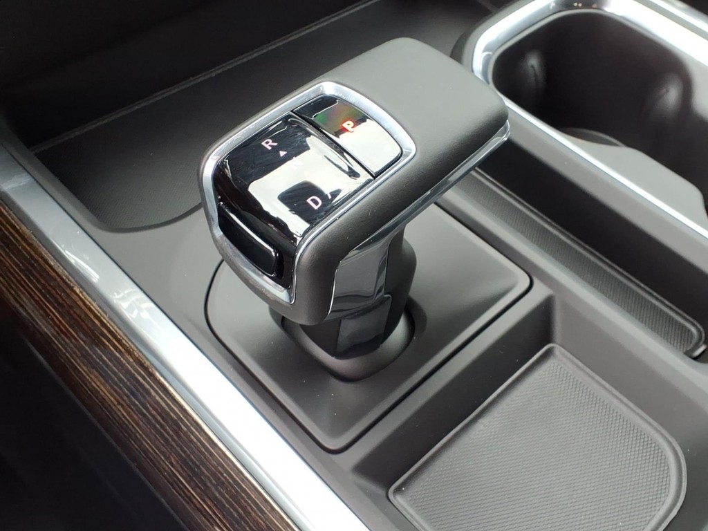 GMC Sierra 1500 Vehicle Full-screen Gallery Image 11