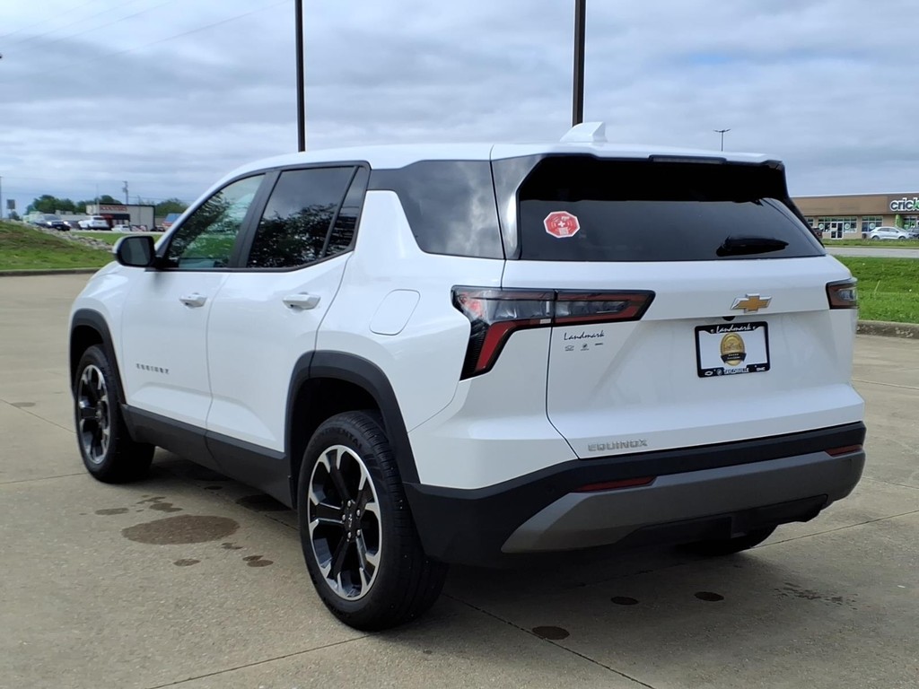 Chevrolet Equinox Vehicle Full-screen Gallery Image 03