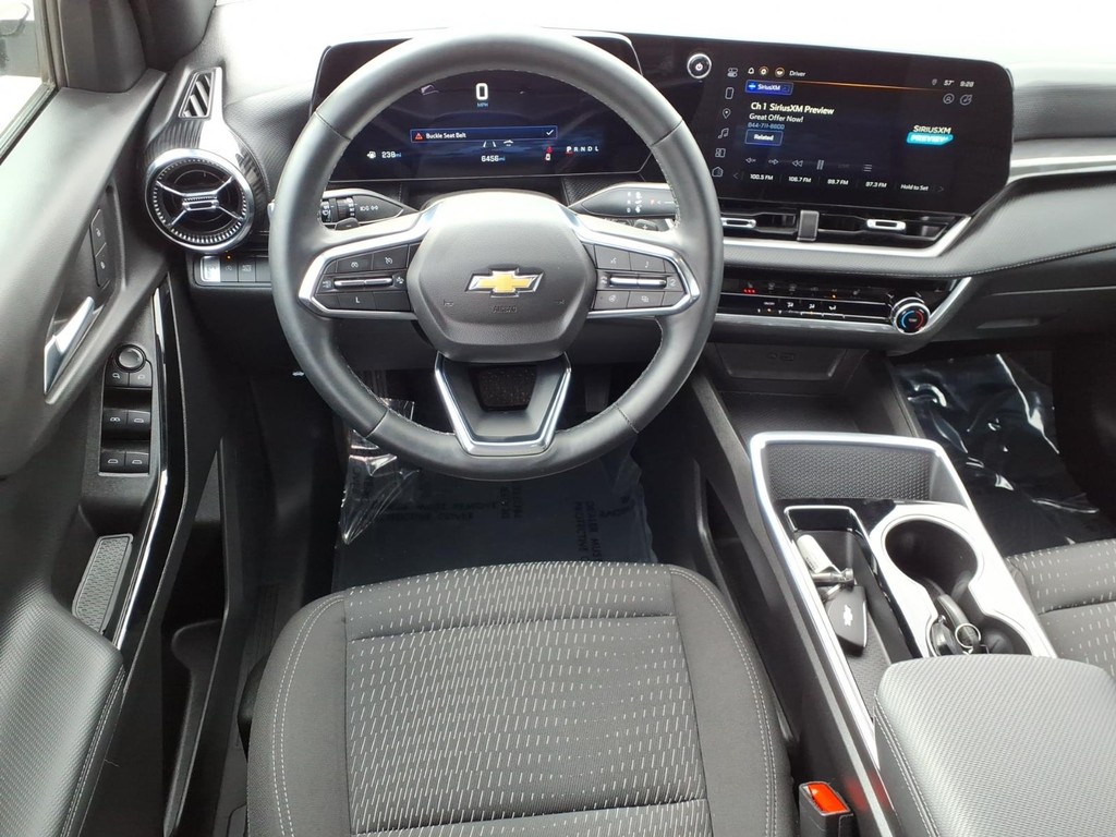 Chevrolet Equinox Vehicle Full-screen Gallery Image 07