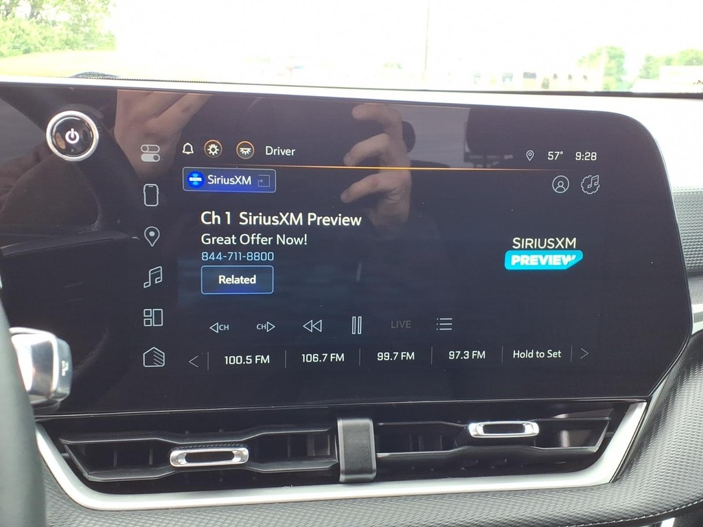 Chevrolet Equinox Vehicle Full-screen Gallery Image 08