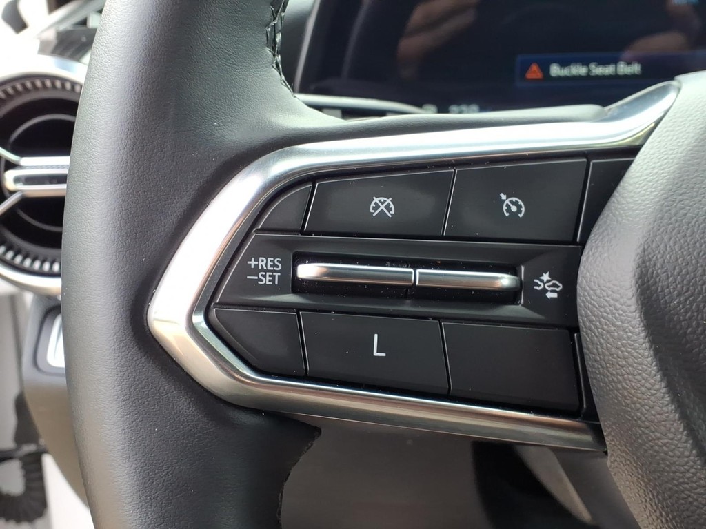 Chevrolet Equinox Vehicle Full-screen Gallery Image 11