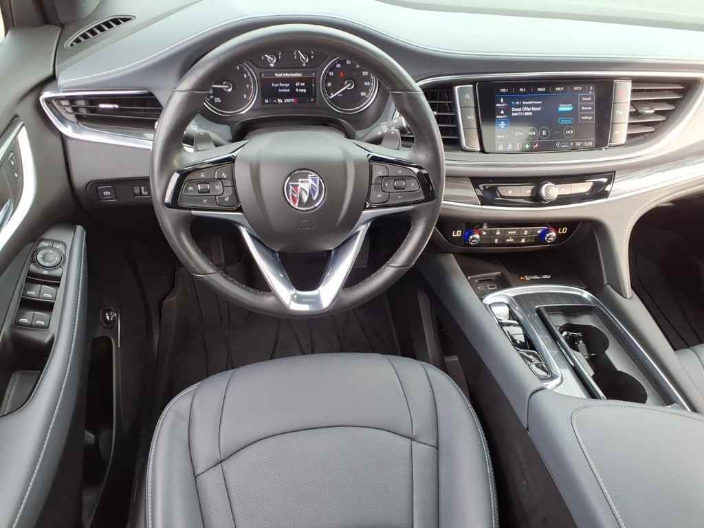 Buick Enclave Vehicle Full-screen Gallery Image 07