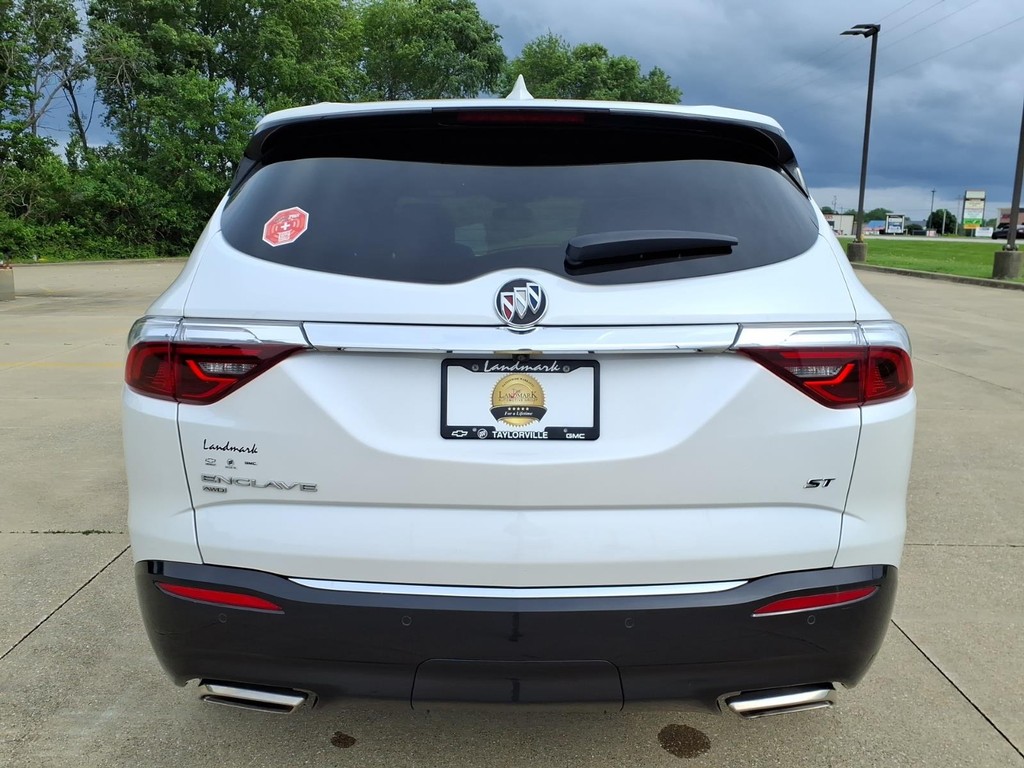 Buick Enclave Vehicle Full-screen Gallery Image 20