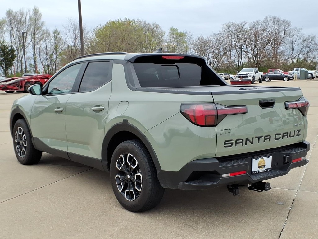 Hyundai Santa Cruz Vehicle Full-screen Gallery Image 3