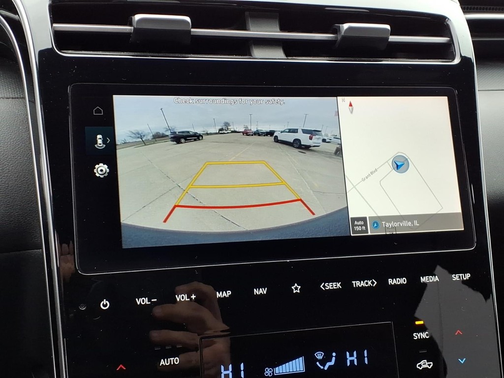 Hyundai Santa Cruz Vehicle Full-screen Gallery Image 9