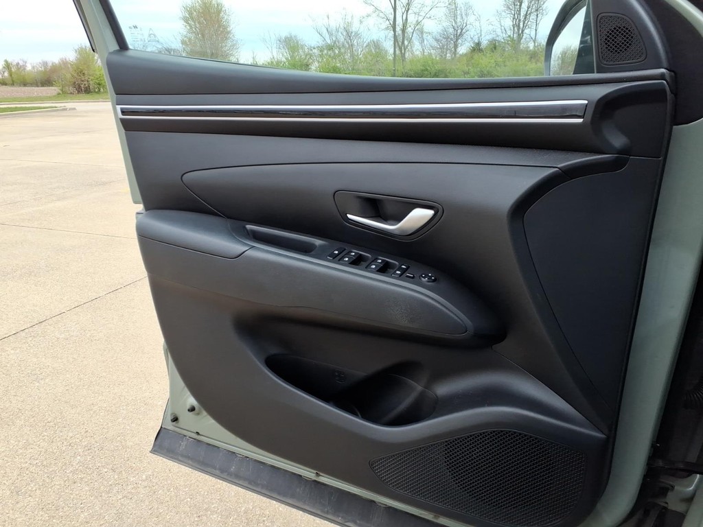 Hyundai Santa Cruz Vehicle Full-screen Gallery Image 16