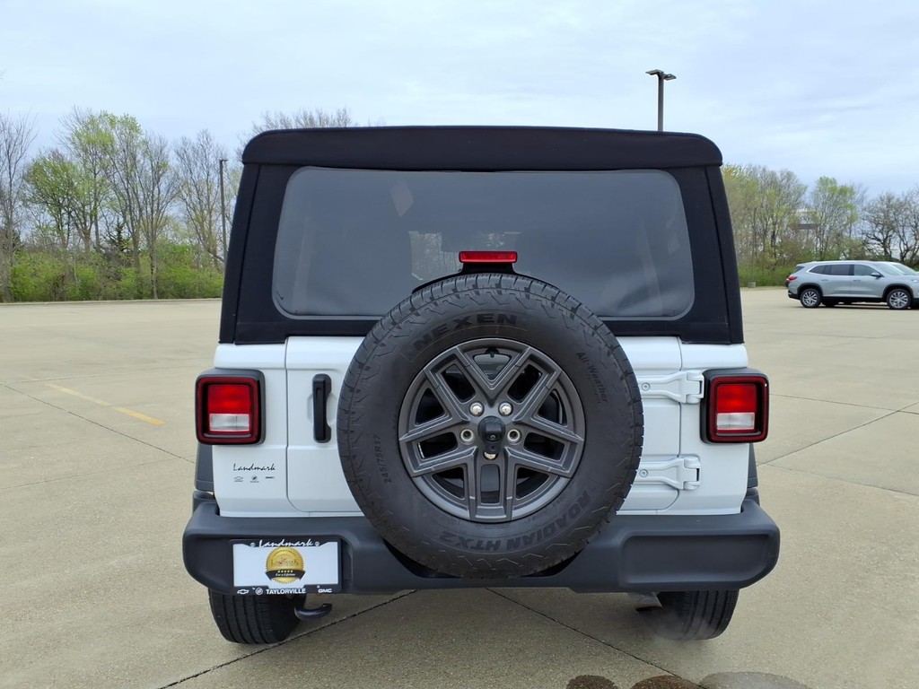 Jeep Wrangler Vehicle Full-screen Gallery Image 20