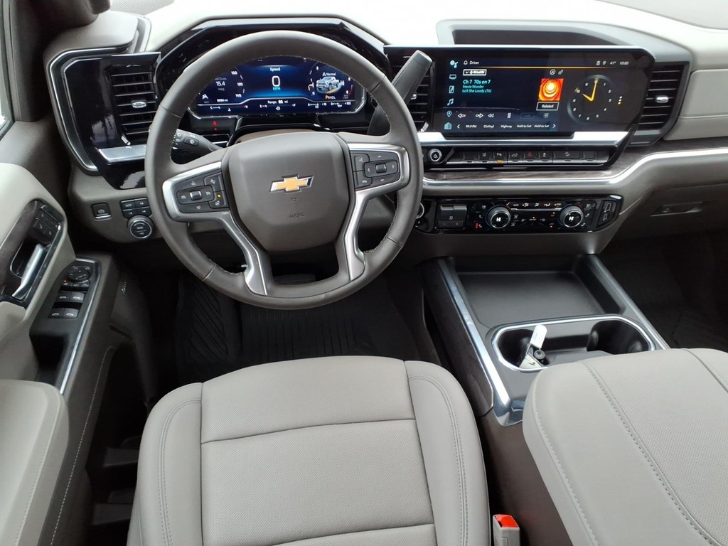 Chevrolet Silverado 2500HD Vehicle Full-screen Gallery Image 07