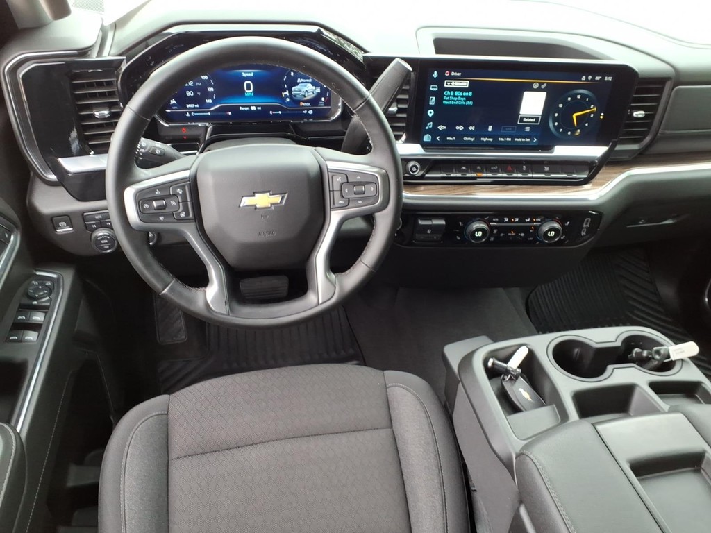 Chevrolet Silverado 1500 Vehicle Full-screen Gallery Image 7