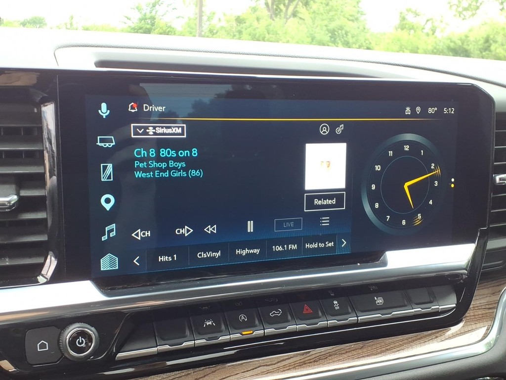 Chevrolet Silverado 1500 Vehicle Full-screen Gallery Image 8