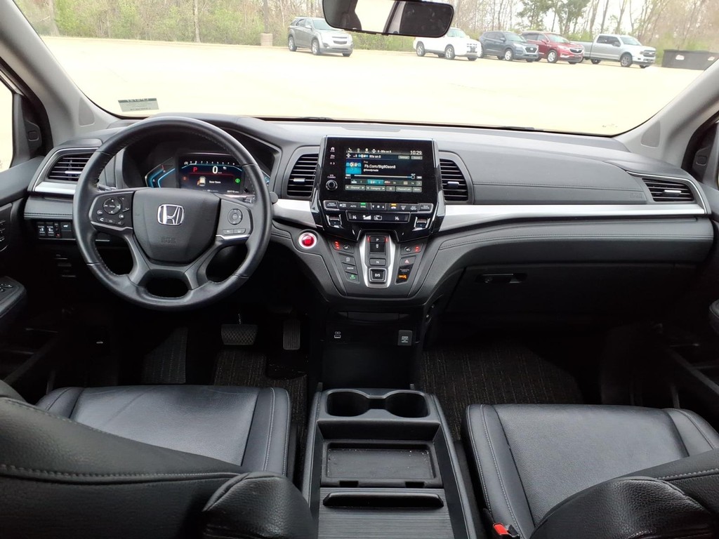 Honda Odyssey Vehicle Full-screen Gallery Image 4