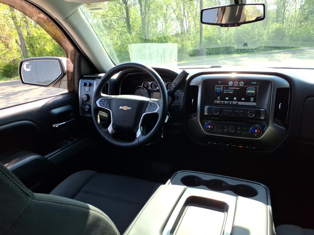 Chevrolet Silverado 1500 Vehicle Full-screen Gallery Image 7