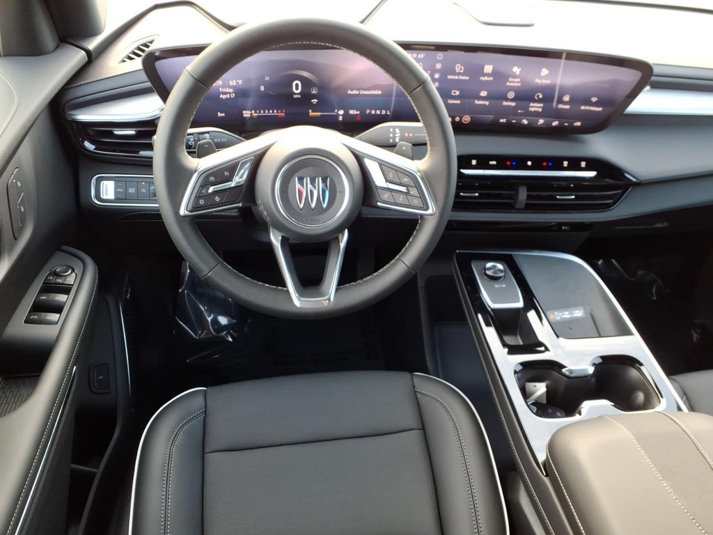 Buick Enclave Vehicle Full-screen Gallery Image 7