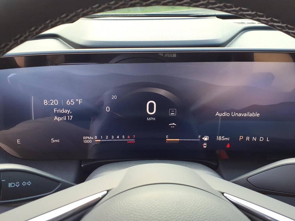 Buick Enclave Vehicle Full-screen Gallery Image 13