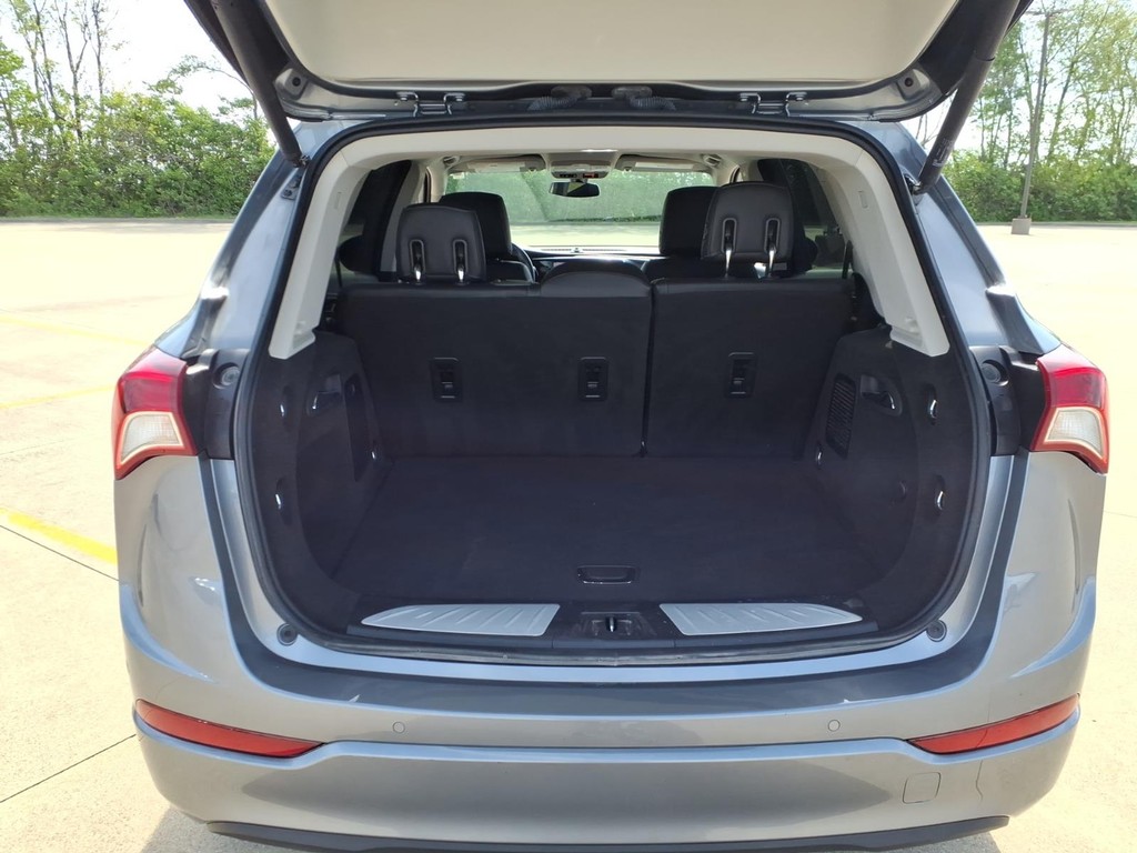 Buick Envision Vehicle Full-screen Gallery Image 18