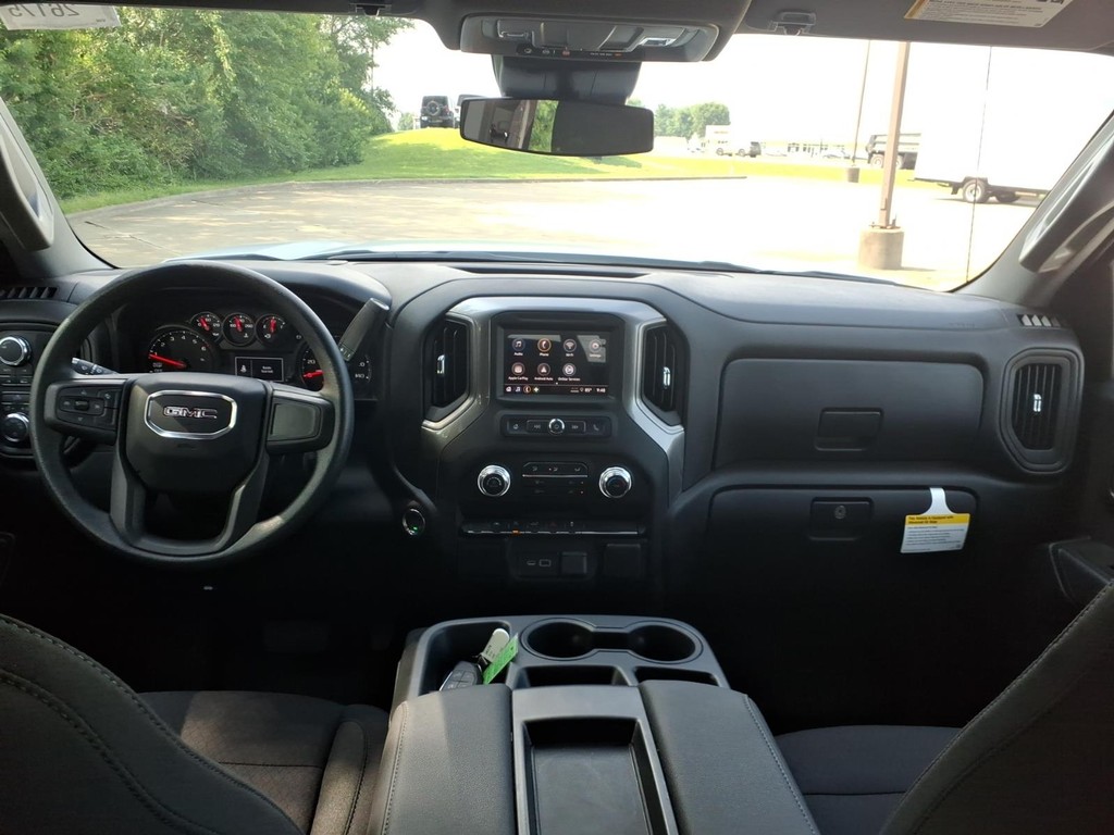 GMC Sierra 1500 Vehicle Full-screen Gallery Image 4