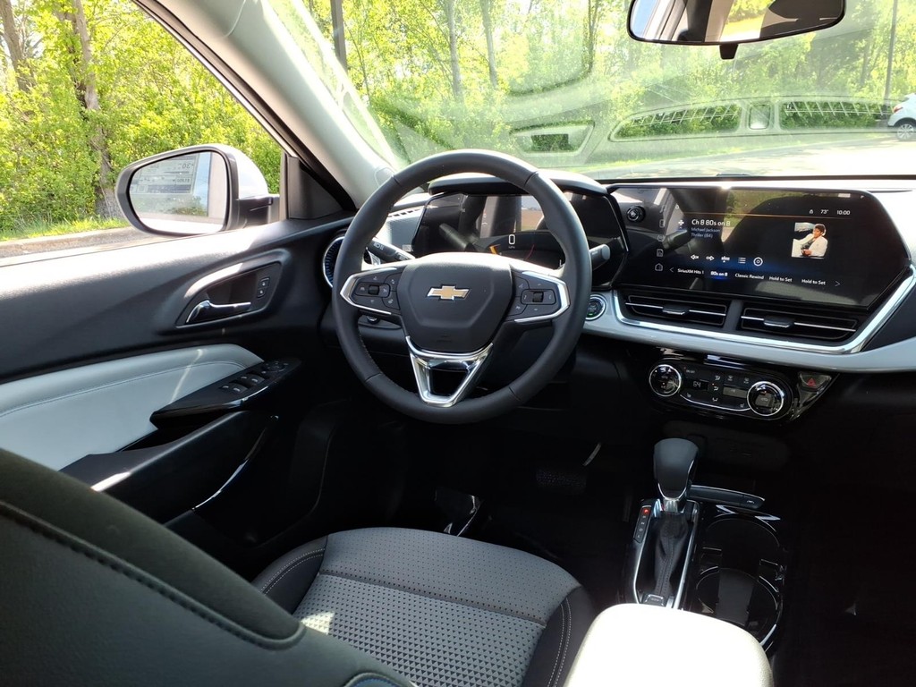 Chevrolet Trax Vehicle Full-screen Gallery Image 6