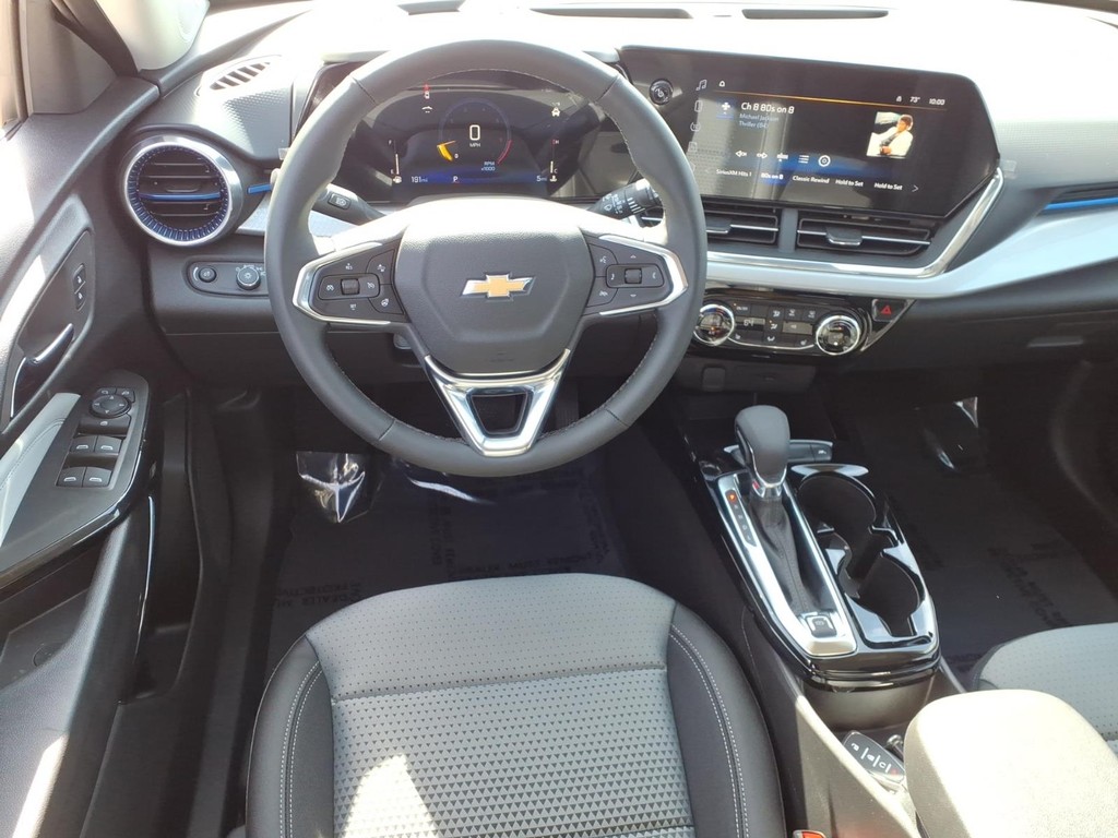 Chevrolet Trax Vehicle Full-screen Gallery Image 7