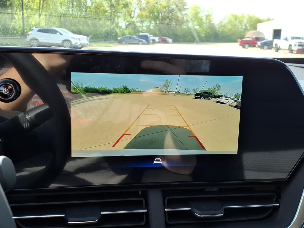 Chevrolet Trax Vehicle Full-screen Gallery Image 9