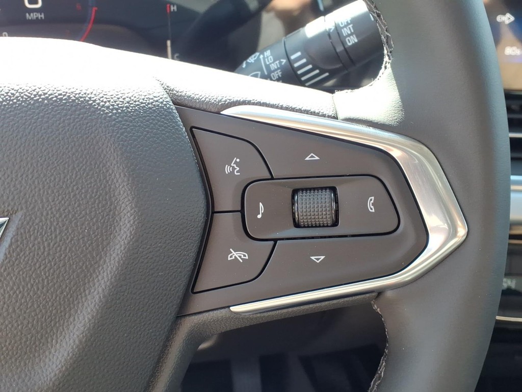 Chevrolet Trax Vehicle Full-screen Gallery Image 13