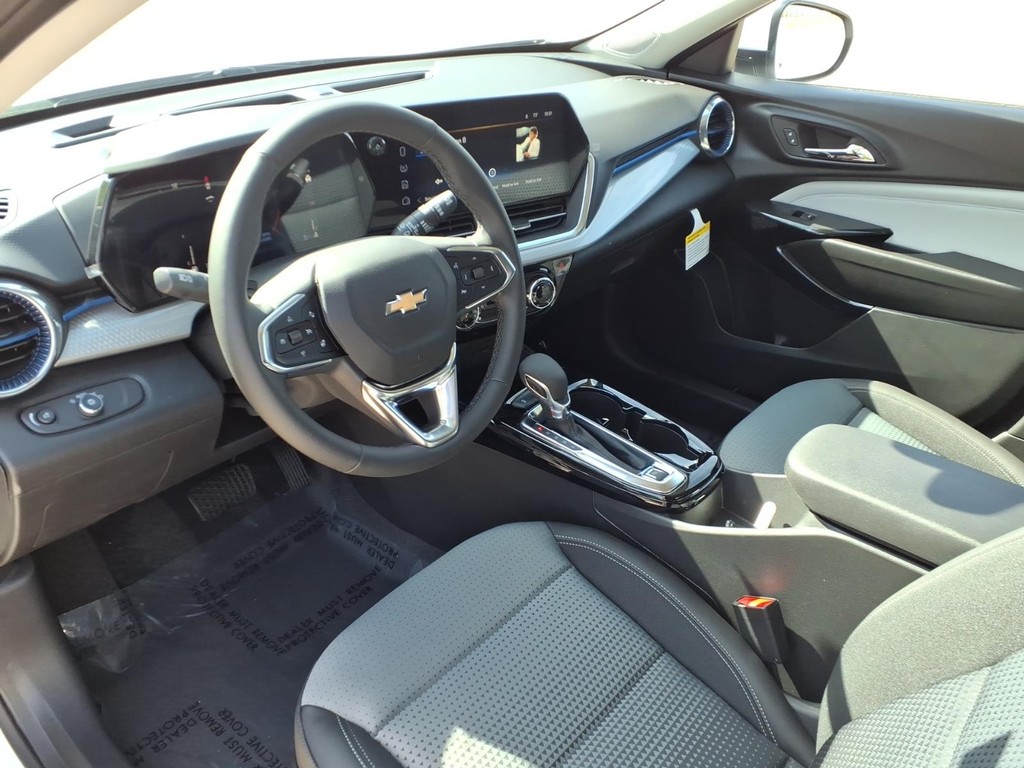 Chevrolet Trax Vehicle Full-screen Gallery Image 16