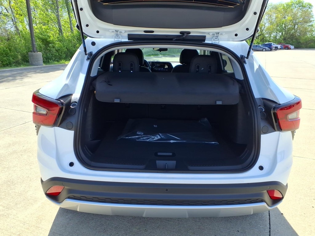Chevrolet Trax Vehicle Full-screen Gallery Image 18