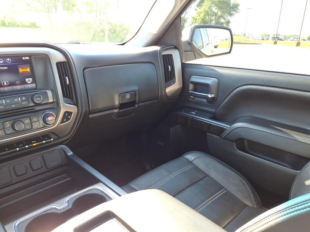 GMC Sierra 1500 Vehicle Full-screen Gallery Image 6
